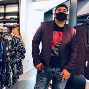 Meet your Posher, Leo